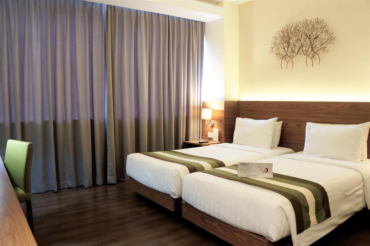 Grand Whiz Poins Simatupang Jakarta Jacarta Exterior foto